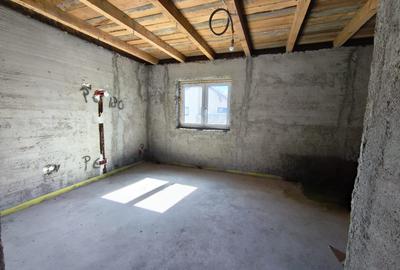 Casă tip duplex, cu 4 camere pe un teren de 300 mp teren - 8