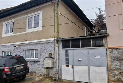Resita Casa la Pret de Apartament,Parter, Etj 1 si Pod, Zona Muncitoresc - 15