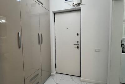 -Garsoniera lux mobilata si utilata complet in primul rand la mare - 8