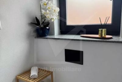 Apartament 2 camere pe strada Paris, zona 1 Mai - 8