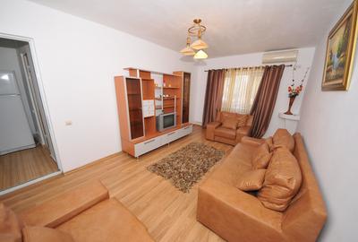 Apartament cu 3 camere, etaj 1, CT, Ac, zona Siderurgistilor !