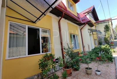 Casă individuală cu 6 camere în Dâmbul Rotund