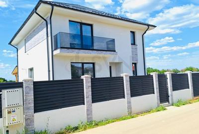 Casă individuală cu 5 camere în Corbeanca