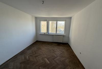 Apartament cu 2 camere semidecomandat în Tomis II