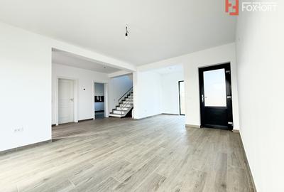 Casa individuala cu 4 camere, situata la drum asfaltat in Sacalaz - 1