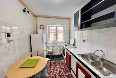 Apartament cu 2 camere,decomandat, centrala proprie, Plavat 2 - 5