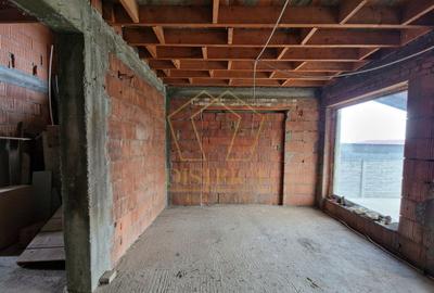 Casa individuala impartita in 2 apartamente | Ianova - 10