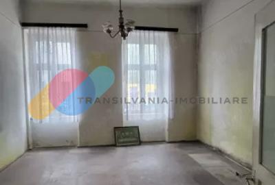Apartament la casă cu curte și loc de parcare – zonă ultracentrală - 4