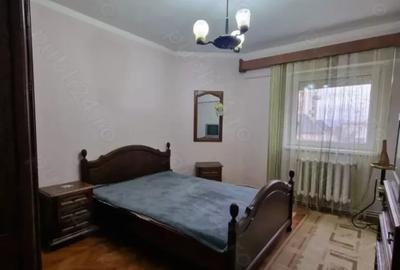 DE VANZARE I APARTAMENT 3 CAMERE I DECOMANDAT I ETAJ 1 I CENTRU I 73 MP I - 2