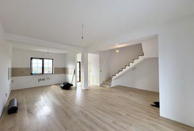 Duplex cu 3 camere, despărțit prin baie | Mosnita Noua | Valery 3 - 1