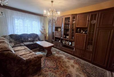 Apartament 3 camere decomandat si balcon Vasile Aaron - 11