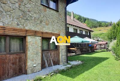 Pensiune in Muntii Apuseni 10 camere 1007 mp teren - 1