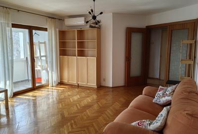 Apartament cu 4 camere circular, mobilat în Băneasa