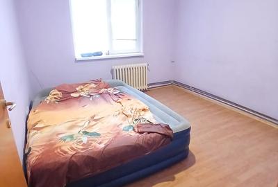 Apartament cu 2 camere decomandat în Rahova