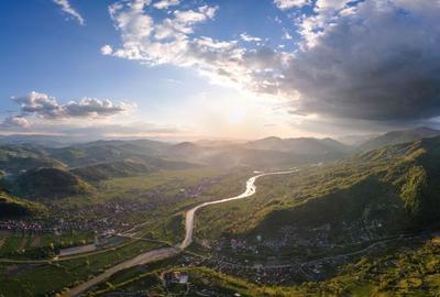 Teren 4,46 ha pentru resort / cabane – Vatra Dornei, intravilan + extr - 1