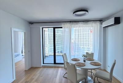Apartament cu 3 camere semidecomandat în Nerva Traian