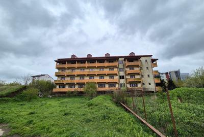 Cladire S+P+3+M - 1762,18 mp + 350 mp mansarda + teren 1608 mp - Lacul Morii - 27