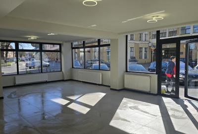 Inchiriez spatiu comercial 70mp utili,Centrul Civic, Brasov, 1.500euro - 3