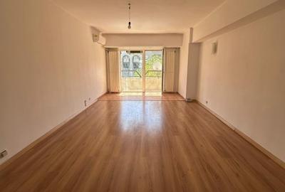 Apartament cu 4 camere, decomandat, stradal, B-dul Decebal, 111.7 mp - 2
