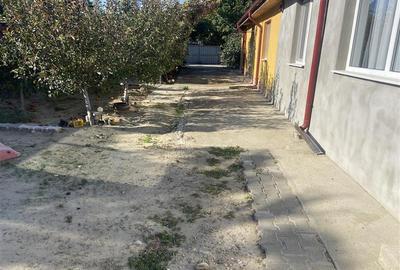 Casa de vanzare in sat Tataranu cu suprafata de 118 mp , teren 1287 mp, construc - 4