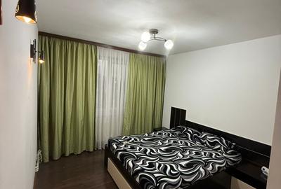 Apartament cu 3 camere decomandat, mobilat în Apărătorii Patriei