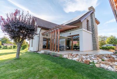 Proprietate exclusivista de vanzare: 2 case | 9 camere | 2000 mp teren - 29
