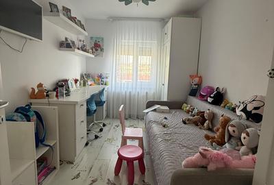 Apartament cu trei camere, complet renovat, în zona Liceul Pedagogic - 4