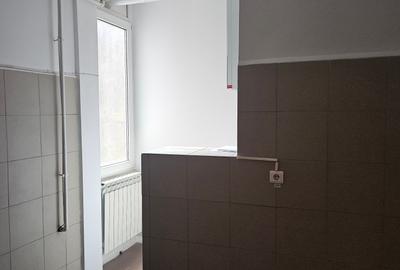 Bulevardul Magheru, Piața Romană - 5