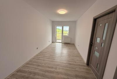 Apartament 1 camera, finisat, partial mobilat, zona Terra - 3