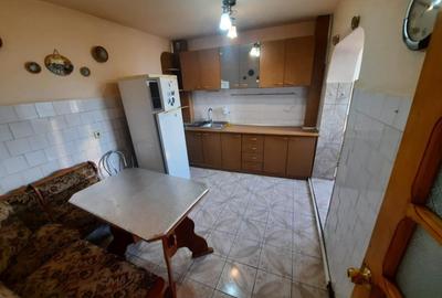 Aparatment cu 3 camere decomandat, etajul 4/8, zona Alexandru - 4