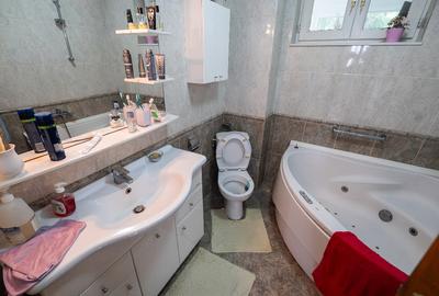 Casă de închiriat, 3 camere, curte privată, vizavi de hotel Marriott - 15