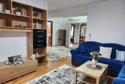 Apartament cu 2 camere decomandat în Splaiul Unirii