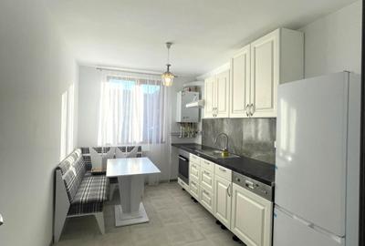 Apartament cu 2 camere semidecomandat, mobilat în Florești