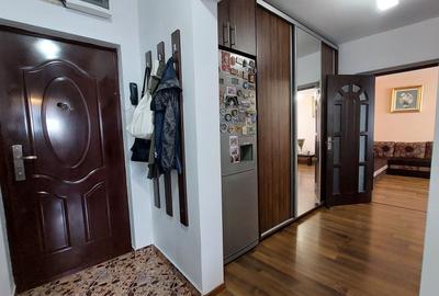 Titan,500 m de Metrou 1 Decembrie | 2camere, decomandat, 6/10, mobilat - 13
