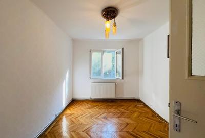 Centrala proprie, etaj intermediar, strada Harniciei 4 - 3
