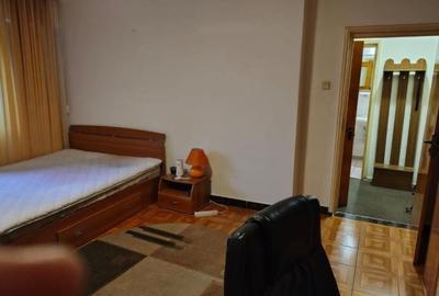 Garsoniera 39 MP 1995 Bd Goga Camera de Comert Timpuri Noi METROU - 2