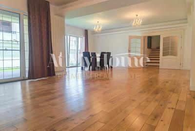 Duplex cu 7 camere în Iancu Nicolae