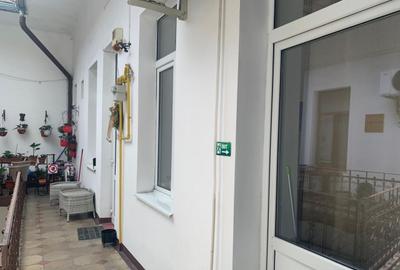 Apartament Piața Mihai Viteazu etajul 1/1 finisat modern - 1