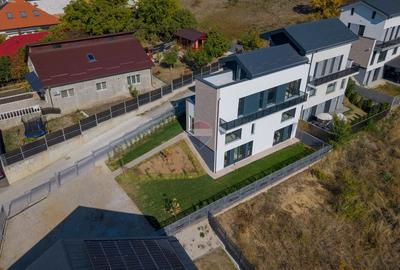 Casa alipita, 160mp utili , teren 500mp, 5 camere, comision 0 - 2