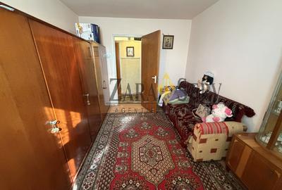 Apartament de vanzare 3 camere zona Podul Inalt - 8