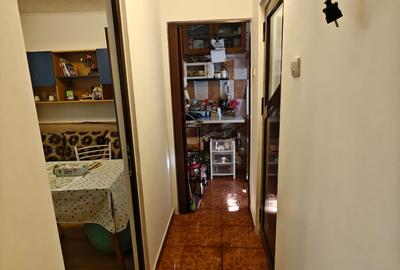 2 camere , bloc 1975, pe str. Valea Lunga - 6