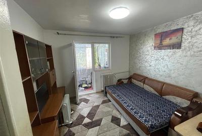 Apartament cu 2 camere decomandat în Tătărași