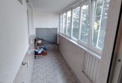 Apartament 3 camere semimobilat Metrou Parc Bazilescu - 16