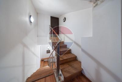 Casă individuala spatioasa cu 8 camere si teren 610 mp centru BOD - 19