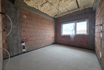 Vilă individuală în Tunari – 5 camere, curte privată - 40