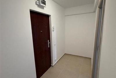 Garsoniera renovata recent, etaj intermediar - 6