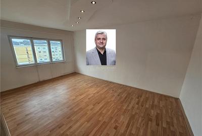 Resita, 3 Cam. Dec., Micro 4 - 1