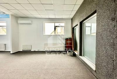 Spatiu Comercial/Birouri de Inchiriat In zona UTA langa Penny, Ared - 7