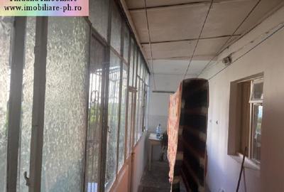 Apartament 3 camere de vanzare : 9 Mai-(Padina) - 9