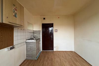 Cartier Florilor, Aleea Violetelor, garsoniera cu baie separata pe etaj - 1